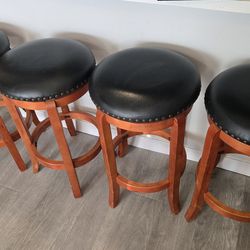BARSTOOL SET of 4