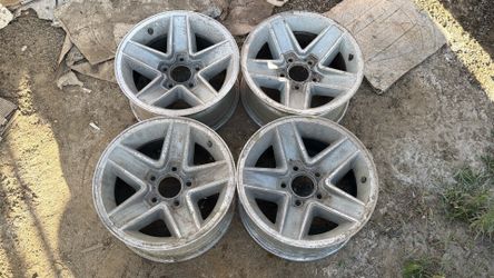 Camaro 15 Inch Iroc Style Chevy wheels, 5 On 4.75 Lug pattern fits classic Chevy And GM Cars