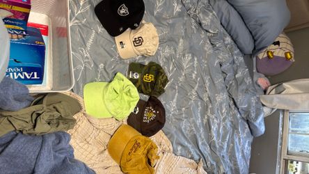 Used women hats