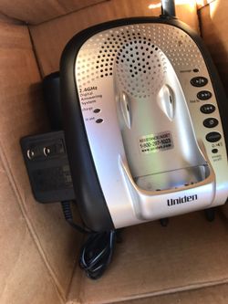 Cordless Phone. Answering System. 3 Handsets