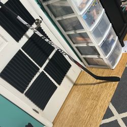 Men’s Lefty Fiberglass Hockey Stick