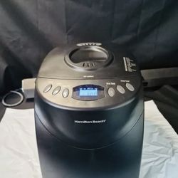 Hamilton Beach Bread Maker Model 29882 Black BM07 1.5 lb or 2 lb 12 Settings