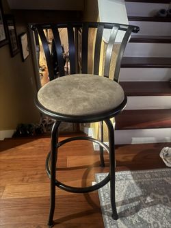 High Bar Chair