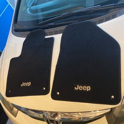 2015 Jeep Cherokee Black Floor Mats (2)