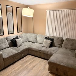 Sectional couch