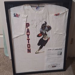 Walter Payton signed and authenticated Chicago Bears shirt