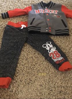 Mickey University Outfit