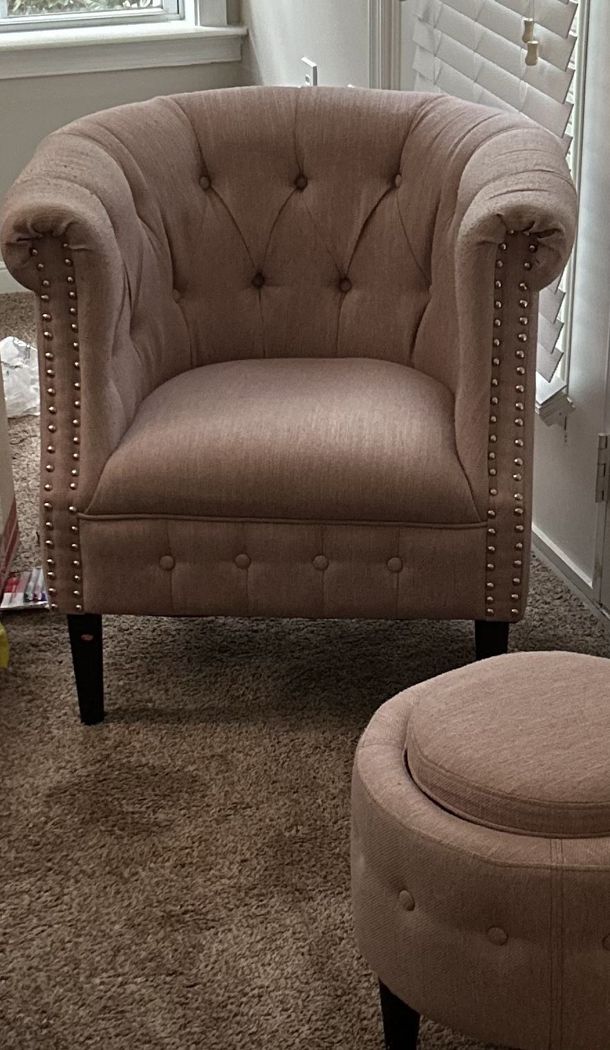 Wide Tufted Chair With Ottoman 