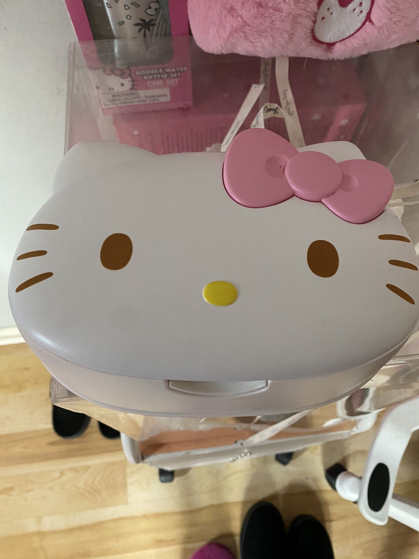 Hello Kitty Wipe Dispenser