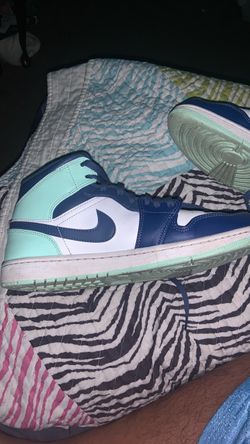 Nike Jordan 1s