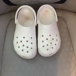 crocs