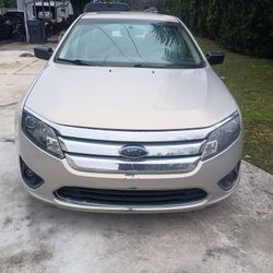 2010 Ford Fusion $3300