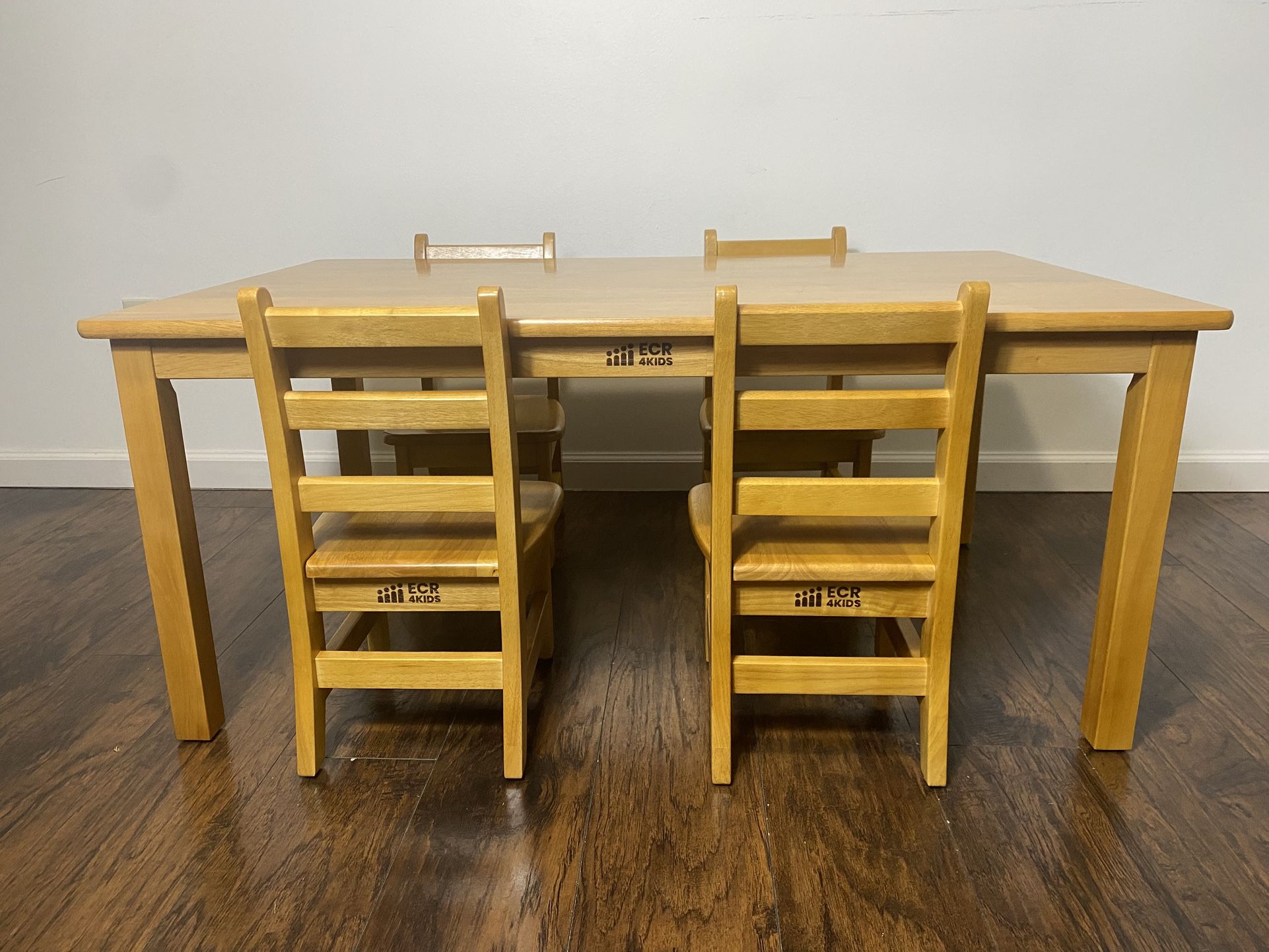 New ECR 4KIDS 30” x 48” Rectangular Hardwood Table With 4 Chairs and 22” Legs