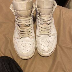 Jordan 1 Triple White