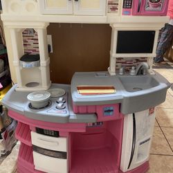 Step 2 Kitchen