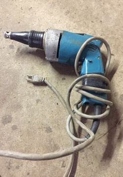 Makita drywall drill/driver screwdriver 3.5amps