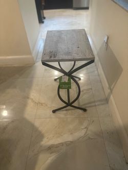 Side, End, or Accent Table