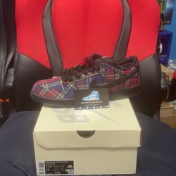Nike SB Dunk Low Nardwuar