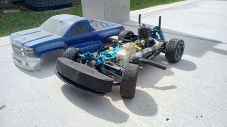 Nitro fuel gas professional hobby rc car. All wheel drive