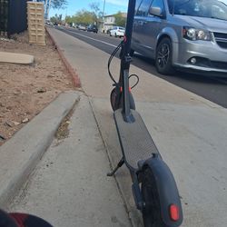 Maxshot escooter with charger