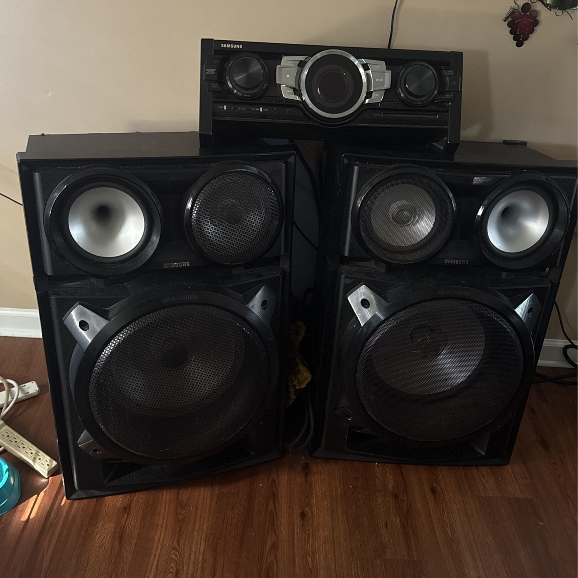 Speaker And System