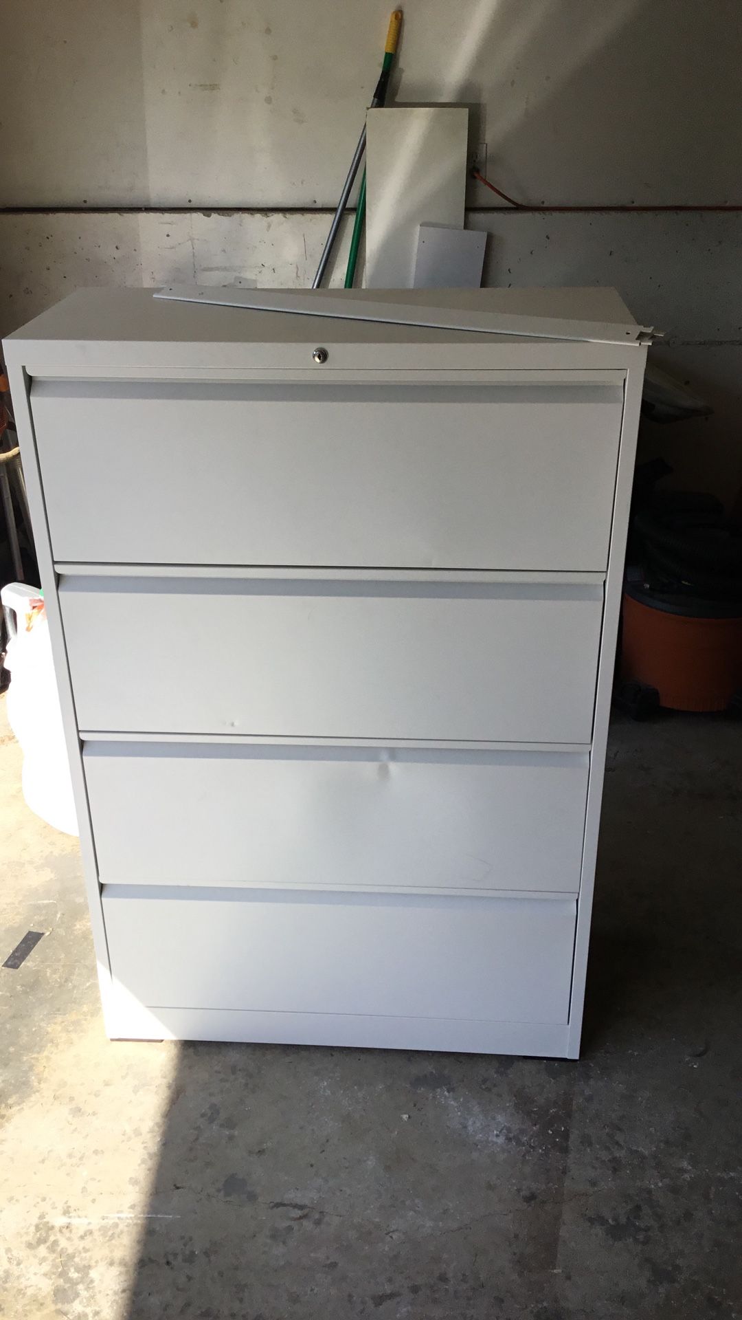 4 Drawer Filing Cabinet