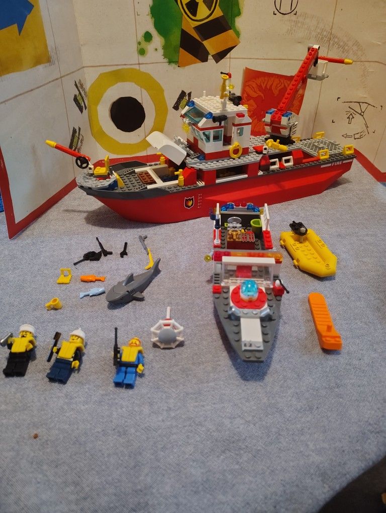 Used Lego City Fire Boat #7207