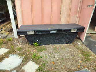 Truck Box Cheap. Need Replacement Key. Need Gone Today 