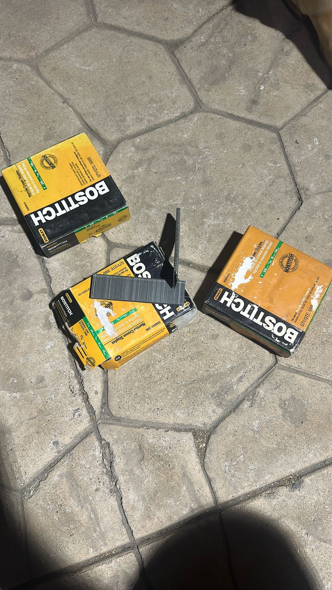 Narrow Crown Staples