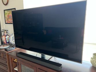 65 inch Samsung TV with stand