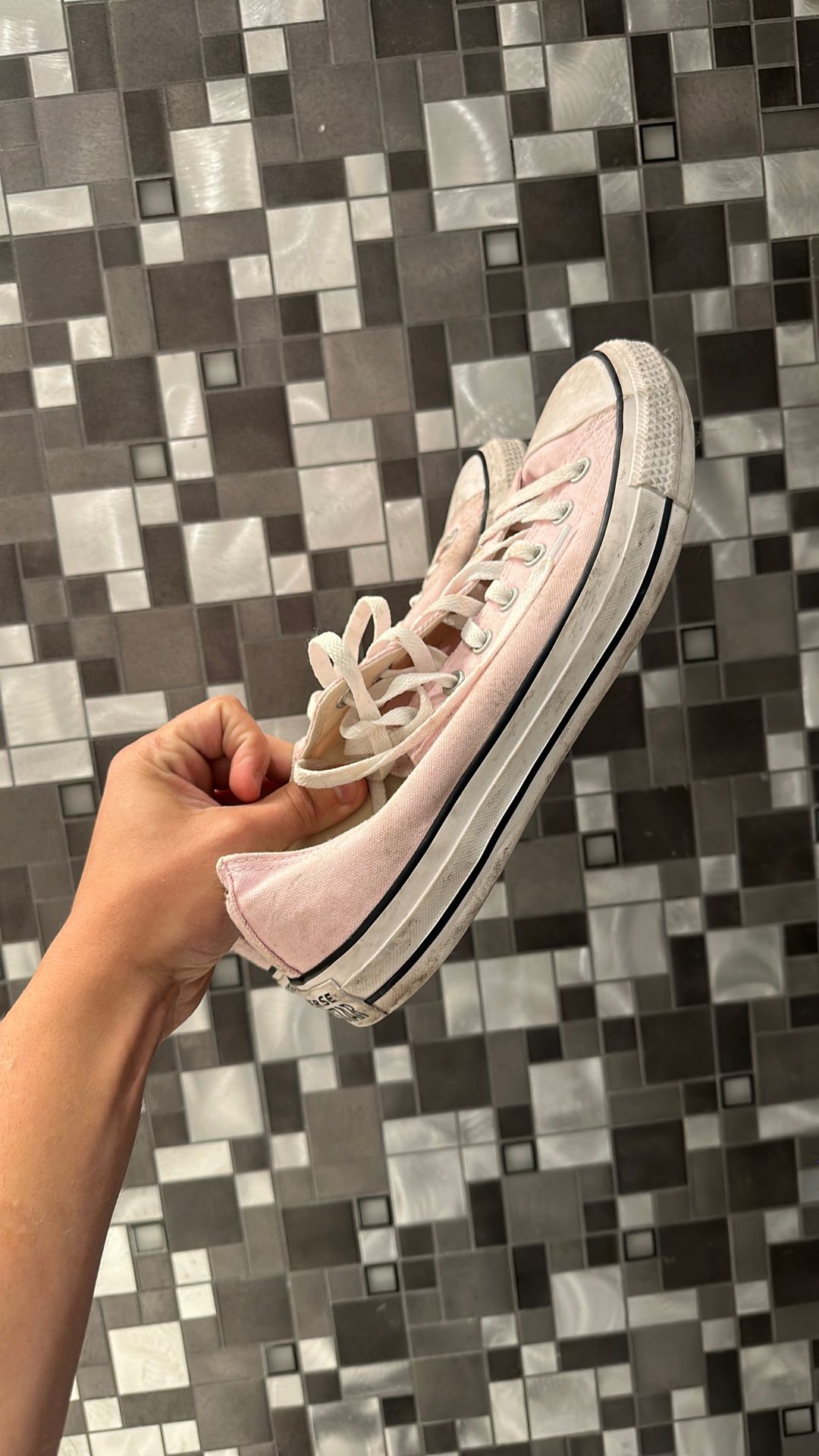 Converse