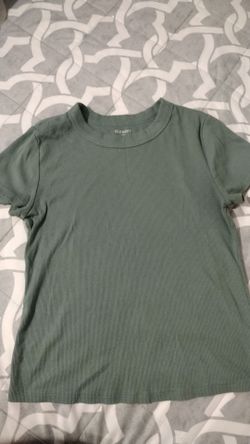 Old Navy size M ribbed tee
