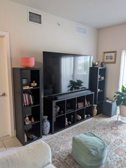 TV 75" JBL surround sound Plus Furniture