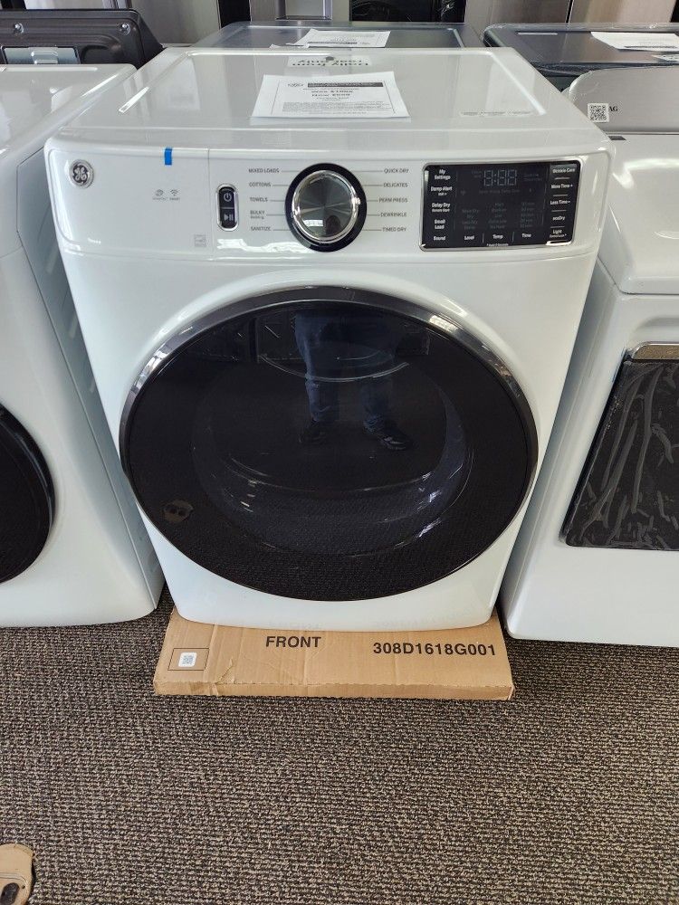 7.8 cu. ft. Smart Front Load Electric Dryer in White with Sanitize Cycle, ENERGY STAR