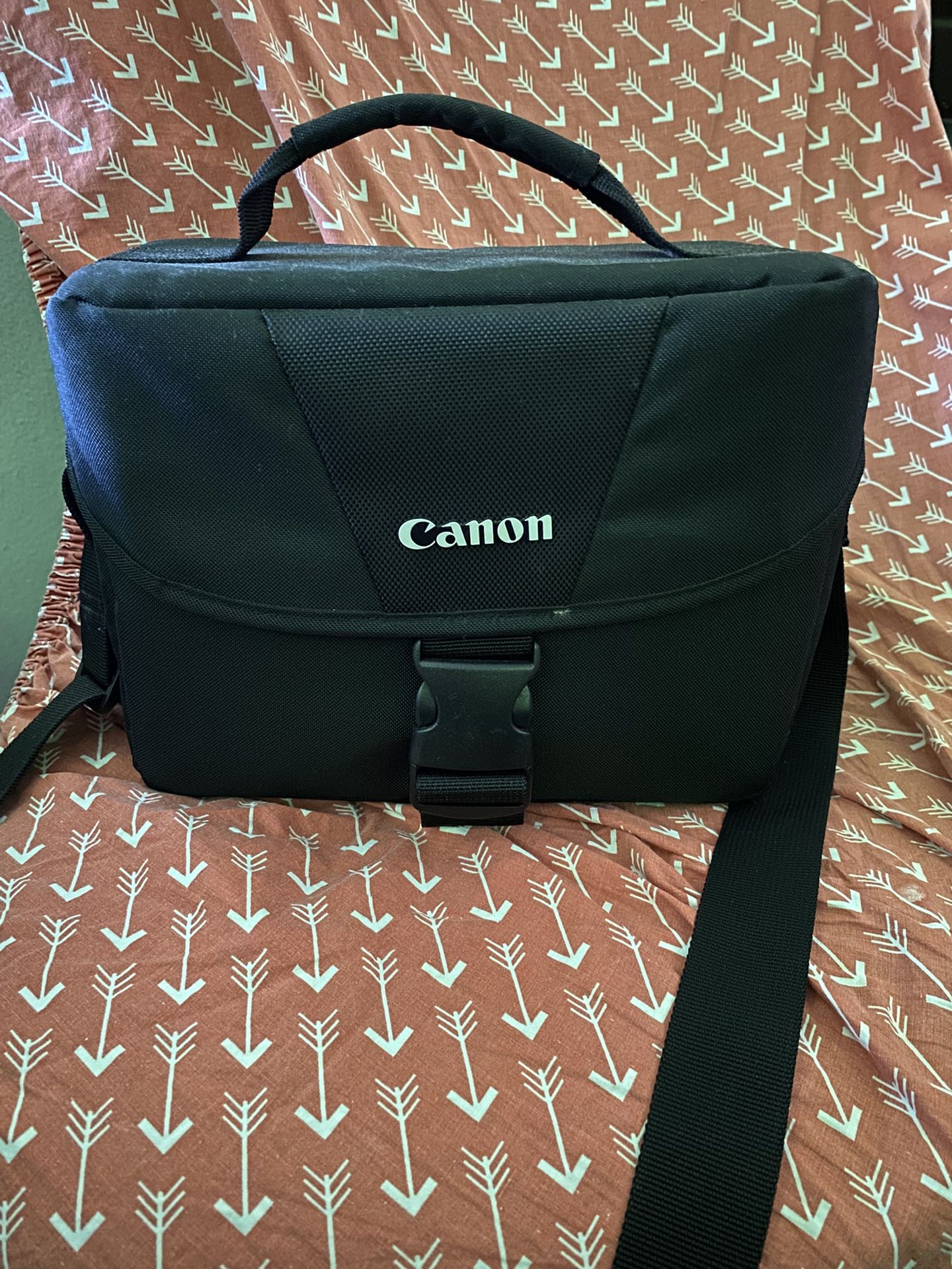 Canon Rebal Eos T7