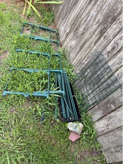Small Greenhouse (no cover)
