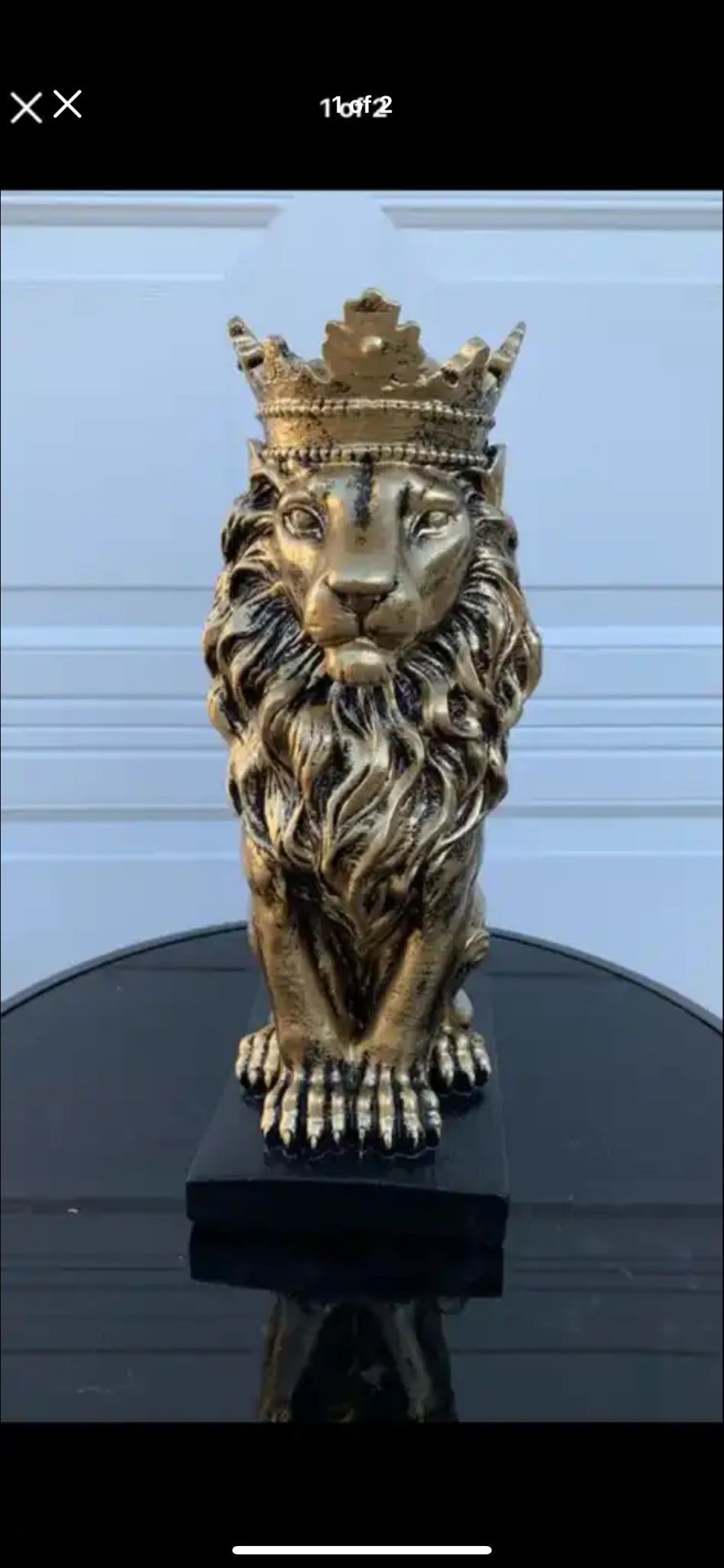 The Golden Crown Lion Statue