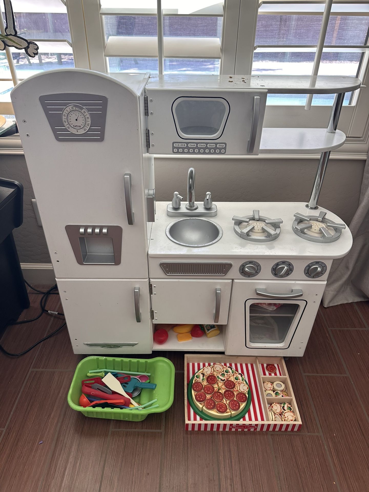 Kidkraft Play Kitchen