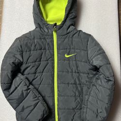 Nike Boy's 4-5 Yrs Small Hooded Winter Puffer Jacket Gray Green Just Do It Logo