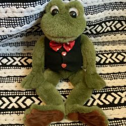 Vintage Ganz Valentino Polywog Frog Stuffed Animal Plush 1997