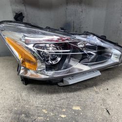 2013 2014 2015 Nissan Altima Right Passenger Side Headlight Aftermarket