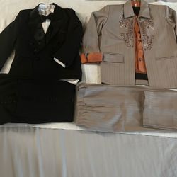 4 Pieces Taxedo Boys Christmas And PartyDress Size -8 With Coat And Tie Each Dress Is 20 Dollars 