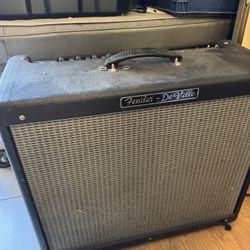 Fender DeVille
