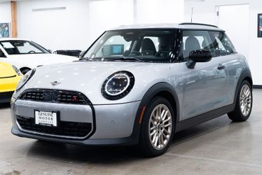 2025 MINI Hardtop 2 Door Signature