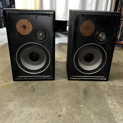 Saras Of America Vintage Speakers