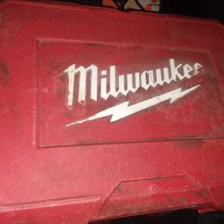 Milwaukee Deep Cut Band saw 