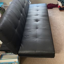 Black Futon