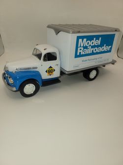 First gear 1951Ford F6 Model Railroader 60 Year Anniversary Die-Cast Truck scale 1:24