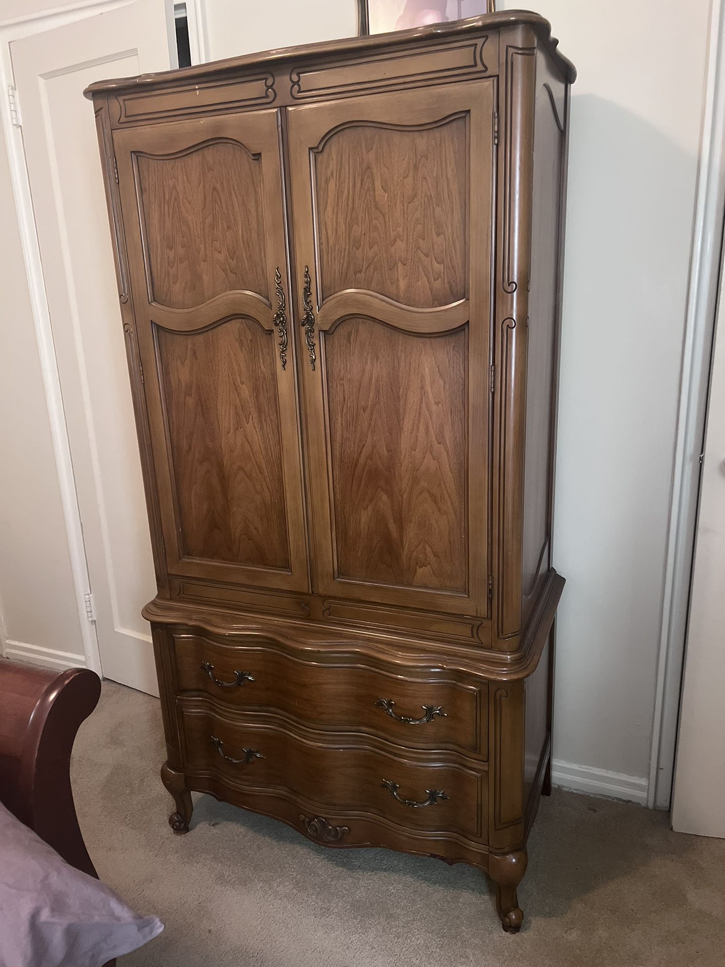 Armoire/Chest