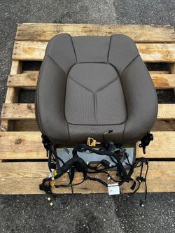 2011-2014 PORSCHE CAYENNE FRONT RIGHT UPPER SEAT CUSHION OEM